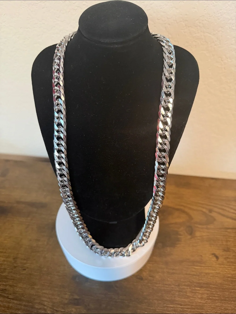 Stainless Steel Cuban Link Chain Necklace - Men's Accessory
